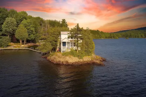 10 Phoebe Island Rd, Bowerbank, ME 04426