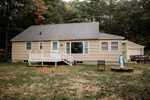 289 Highland Ter, Mexico, ME 04257