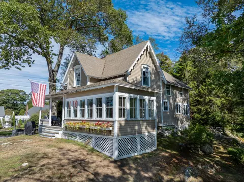 83 Central Ave, Brunswick, ME 04011