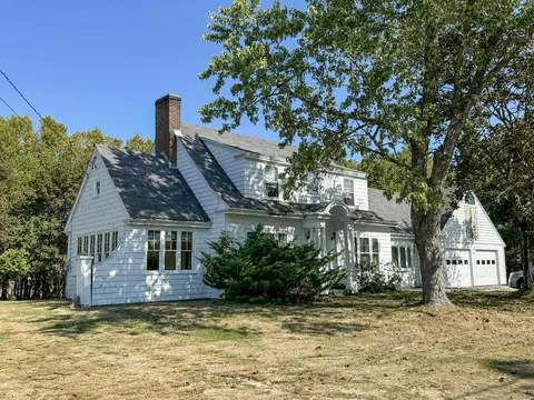 159 Court St, Machias, ME 04654