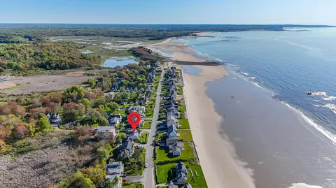 240 Island Beach Rd, Wells, ME 04090
