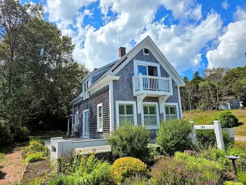 194 Water St, Eastport, ME 04631