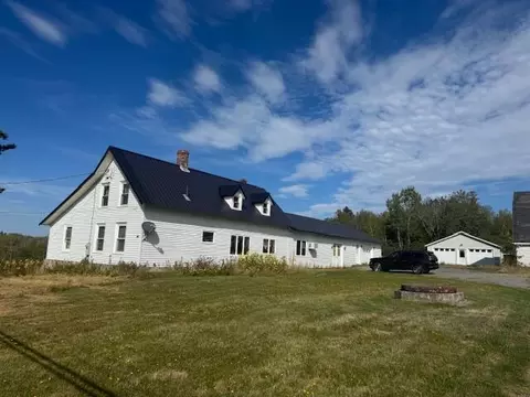 2979 Hudson Rd, Hudson, ME 04449