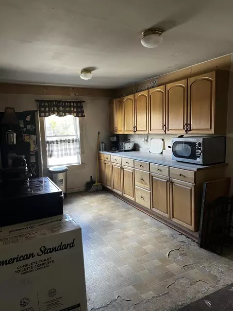 6 Crooker St, Bath, ME 04530 photo 4