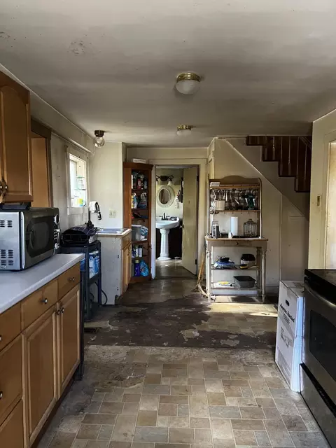 6 Crooker St, Bath, ME 04530 photo 2