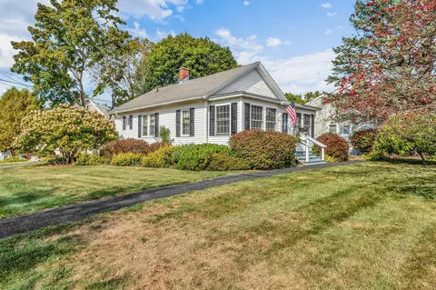 516 N Main St, Brewer, ME 04412