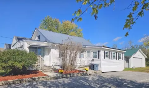 36 Perley St, Lewiston, ME 04240