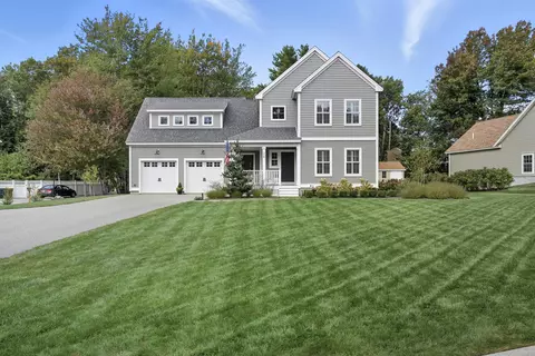 26 Ocean Greens Dr, Saco, ME 04072