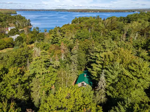 9 Byrnes Rd, Bar Harbor, ME 04609