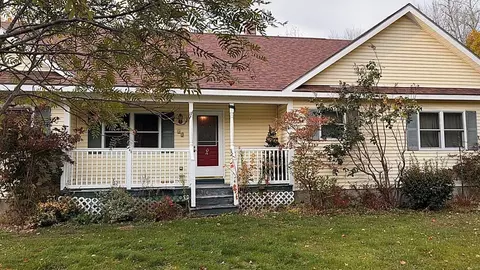 32 Alton Ave, Ellsworth, ME 04605