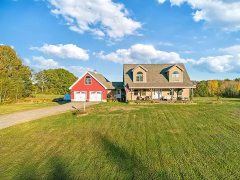 343 Lakeview Dr, China, ME 04358