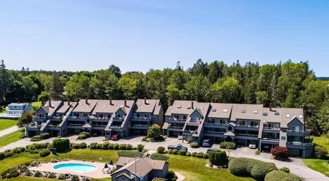 10 Robinson Ln #18, Southwest Harbor, ME 04679
