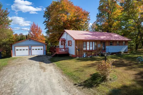 105 River Rd, Howland, ME 04448