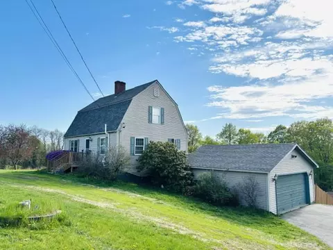 28 Messina Dr, Skowhegan, ME 04976