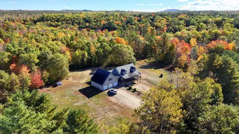 17 Treetop Ln, Jay, ME 04239