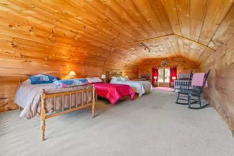 Bedroom - 577 Loon Lake Rd, Rangeley, ME 04970 photo 10 of 11