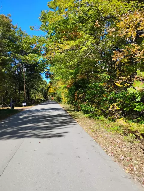 1 Bicknell Rd, Belmont, ME 04952