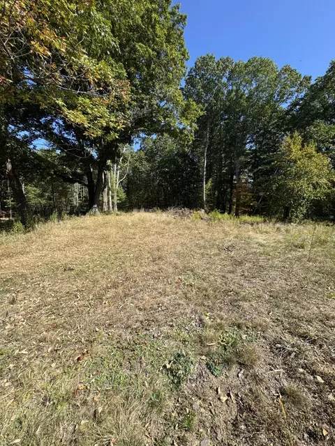 18 Rockafellow Trl, Eliot, ME 03903