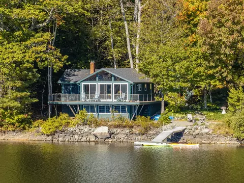 68 Norton Pond Rd, Lincolnville, ME 04849