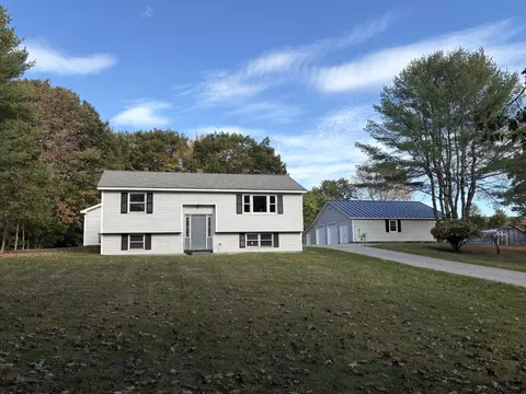 240 Benson Rd, Manchester, ME 04351