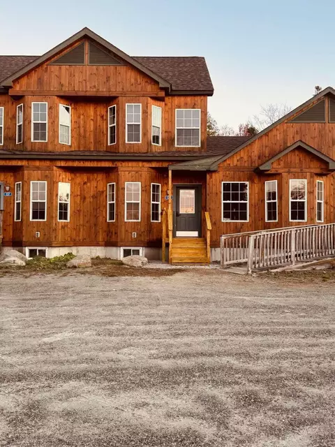 135 Cahill Ln #1085, Dallas Plt, ME 04970
