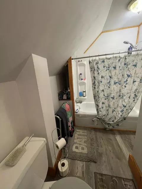 Bath - 565 River Rd, Anson, ME 04958 photo 7 of 8