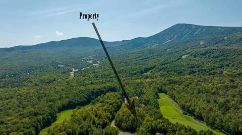 6094 Village On The Green Rd, Carrabassett Valley, ME 04947