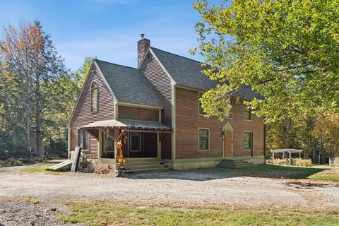 214 Desert Pond Rd, Mount Vernon, ME 04352