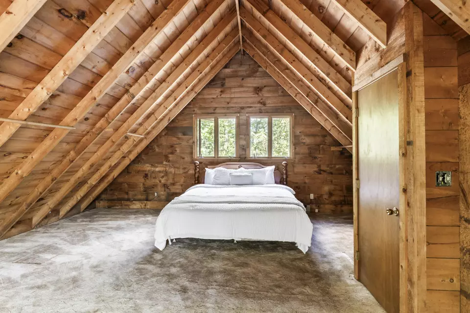 Bedroom - 9 Intervale Rd, Cape Neddick, ME 03902 photo 3 of 6