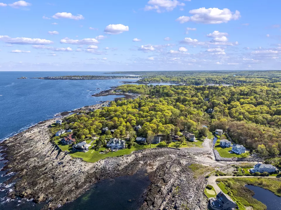 View/Area - 9 Intervale Rd, Cape Neddick, ME 03902 photo 4 of 8