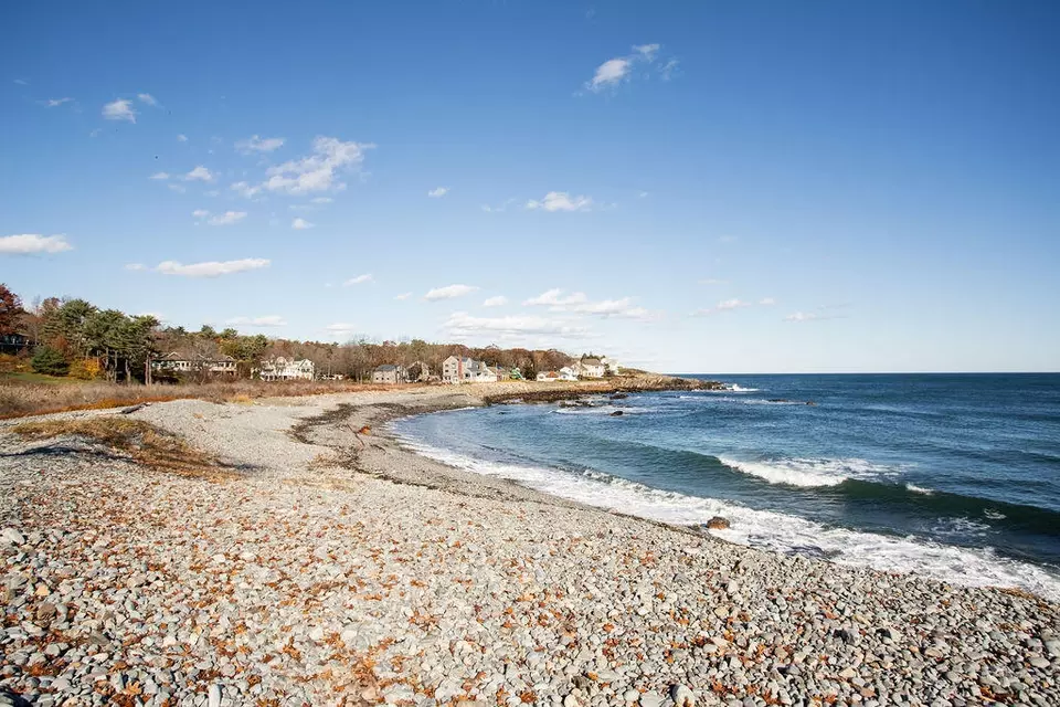 View/Area - 9 Intervale Rd, Cape Neddick, ME 03902 photo 5 of 8
