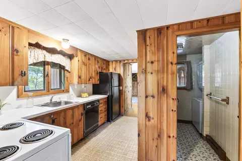 Entry Way - 9 Intervale Rd, Cape Neddick, ME 03902 photo 1 of 3