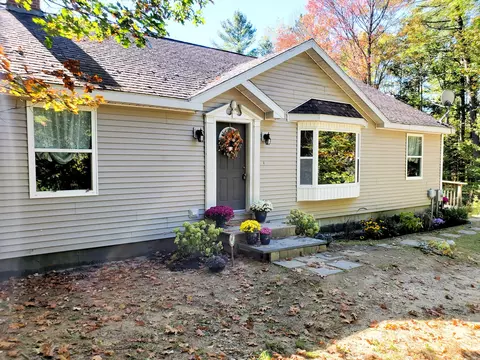 50 Mccarthy Rd, New Gloucester, ME 04260