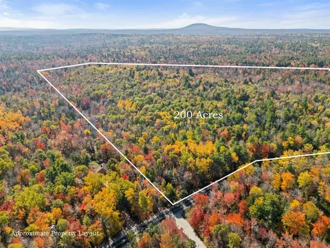 lot Apt 15 Toddy Pond Rd, Surry, ME 04684