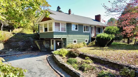246 Montello St, Lewiston, ME 04240
