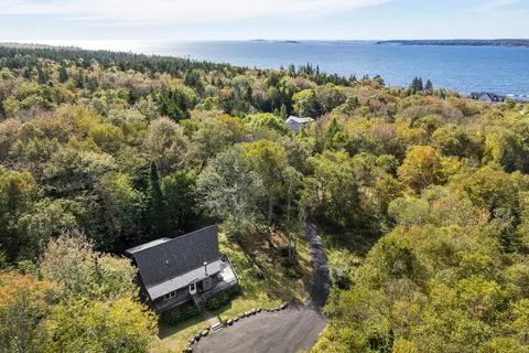 49 Seawood Park Rd, New Harbor, ME 04554