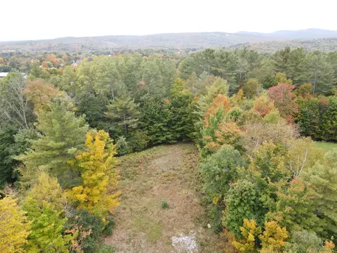 112 Stone Hill Rd, Farmington, ME 04938