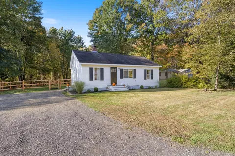37 Boynton Rd, Buxton, ME 04093