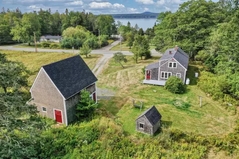 1002 Bayside Rd, Trenton, ME 04605