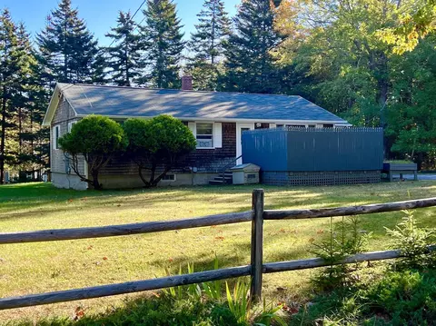 17 Freeman Ridge Rd, Southwest Harbor, ME 04679