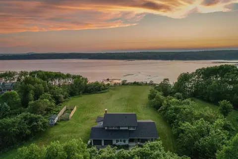 561 Bayside Rd, Ellsworth, ME 04605