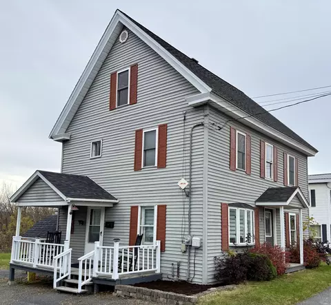 35 Market St, Fort Kent, ME 04743