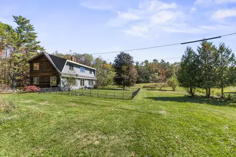 1312 Middle Rd, Dresden, ME 04342