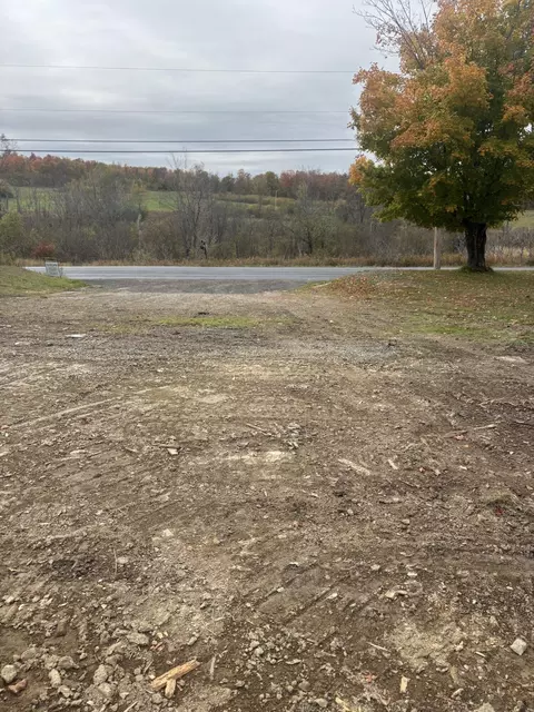 82 Back Rd, Skowhegan, ME 04976