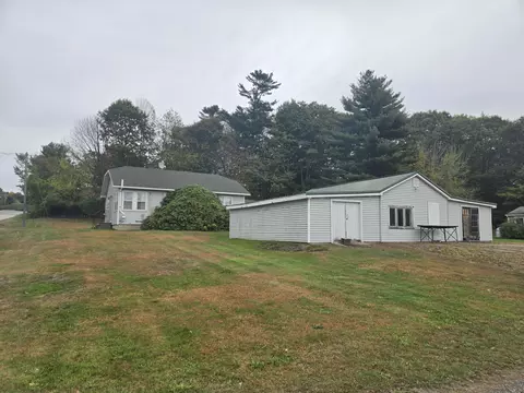 2549 Us Route 202, Winthrop, ME 04364