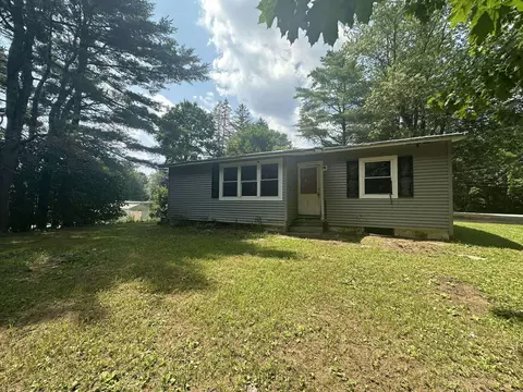 4 Campbell St, Augusta, ME 04330