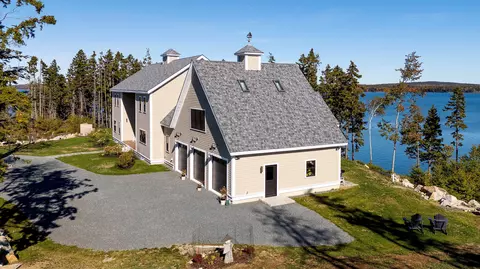 49 Peninsula Shores Rd, Corea, ME 04624
