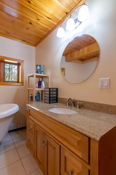 Bath - 18 Winter Dr, Embden, ME 04958 photo 5 of 11
