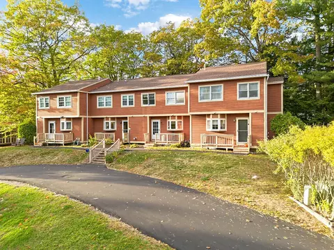 13 Lincoln Woods Ln #13, Waterville, ME 04901