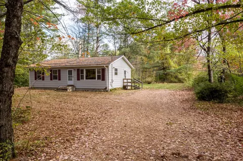 263 Gray Rd, Cumberland, ME 04021